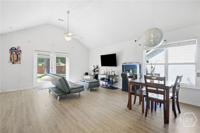 115 S Circle Drive, Savannah, GA 31405