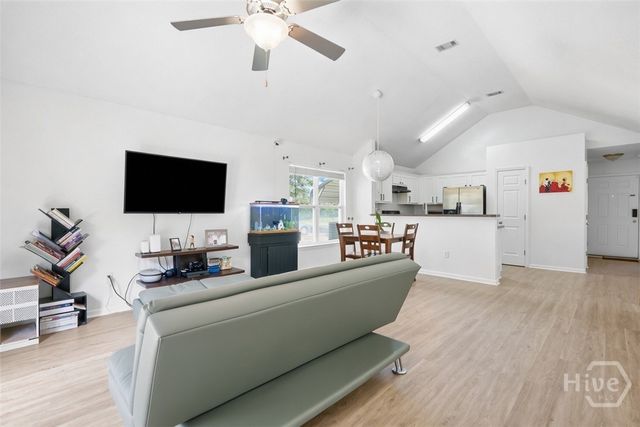 115 S Circle Drive, Savannah, GA 31405