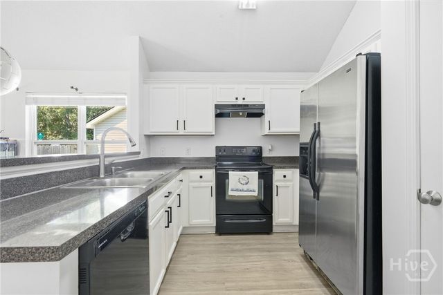115 S Circle Drive, Savannah, GA 31405
