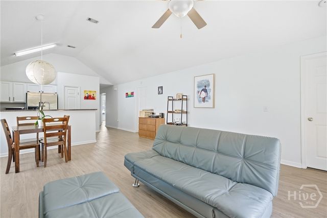 115 S Circle Drive, Savannah, GA 31405