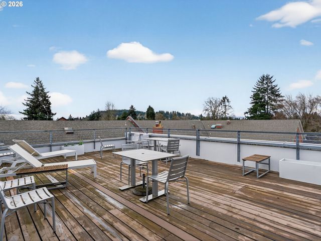 900 Ne 81ST Ave 314, Portland, OR 97213