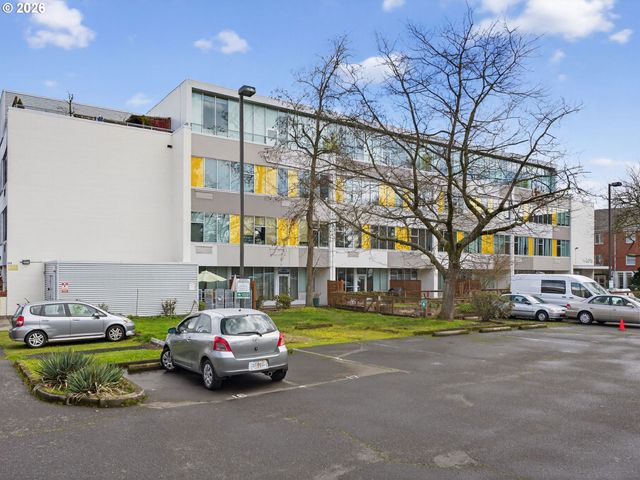900 Ne 81ST Ave 314, Portland, OR 97213