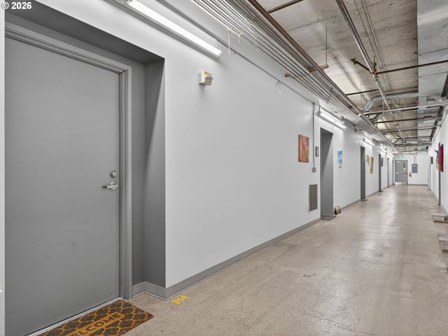 900 Ne 81ST Ave 314, Portland, OR 97213