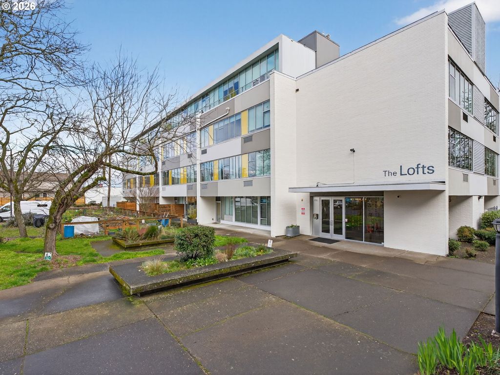 900 Ne 81ST Ave 314, Portland, OR 97213