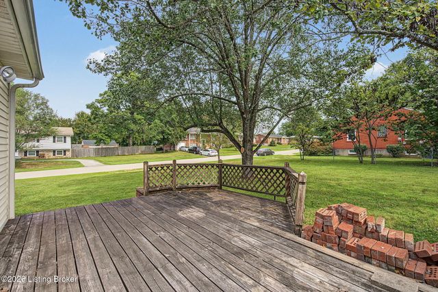 501 Westwood Dr, Louisville, KY 40243