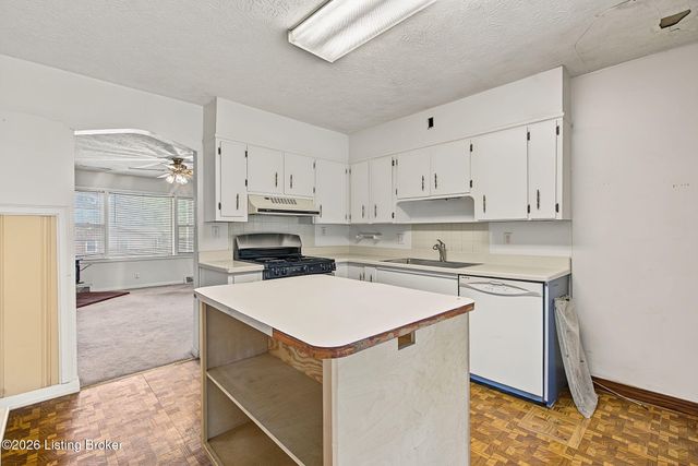 501 Westwood Dr, Louisville, KY 40243
