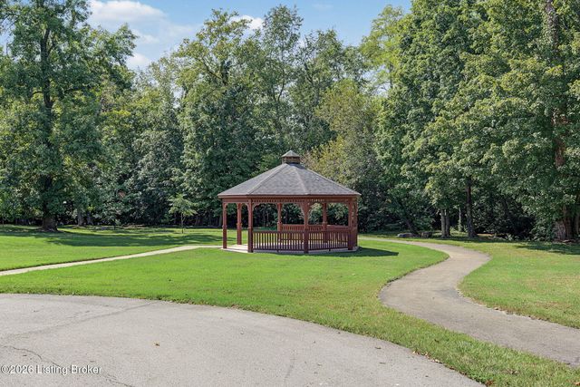 501 Westwood Dr, Louisville, KY 40243