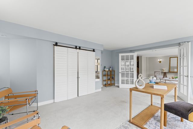 850 N Dewitt Place 18A, Chicago, IL 60611