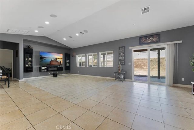26833 Calico Court, Winchester, CA 92596