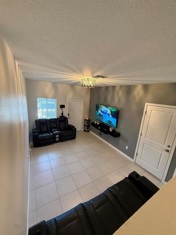 5012 Elderberry Street, Haverhill, FL 33415
