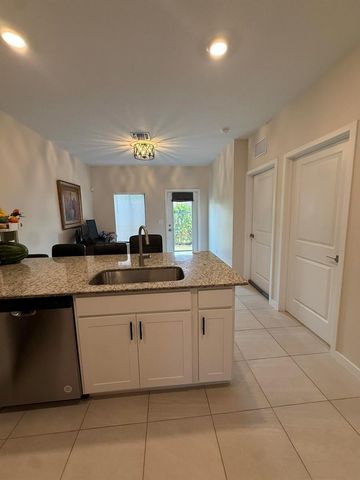 5012 Elderberry Street, Haverhill, FL 33415