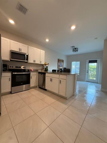 5012 Elderberry Street, Haverhill, FL 33415