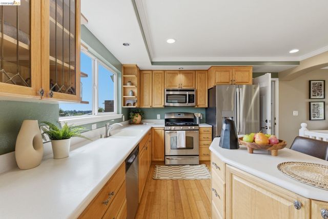 147 Acacia Way, Vallejo, CA 94591