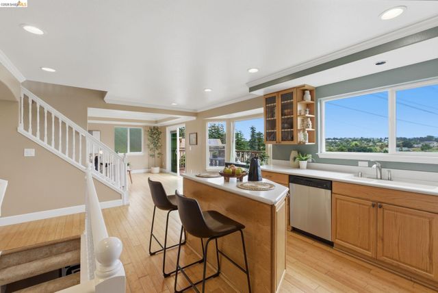 147 Acacia Way, Vallejo, CA 94591