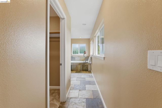 147 Acacia Way, Vallejo, CA 94591