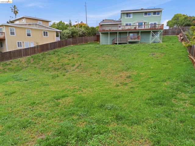 147 Acacia Way, Vallejo, CA 94591
