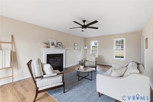 701 Redington Ct, North Chesterfield, VA 23235