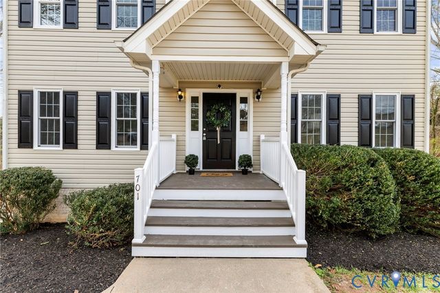 701 Redington Ct, North Chesterfield, VA 23235