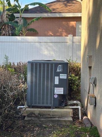 9968 CHARDONNAY DRIVE, Orlando, FL 32832