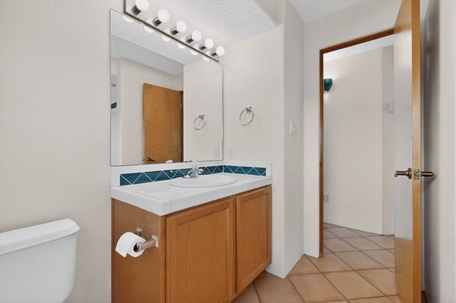 9623 Vista Casitas Drive NW, Albuquerque, NM 87114