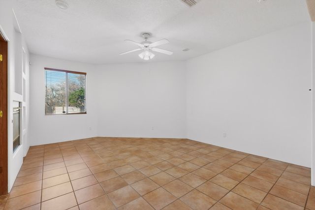 9623 Vista Casitas Drive NW, Albuquerque, NM 87114