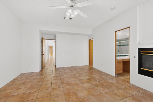 9623 Vista Casitas Drive NW, Albuquerque, NM 87114