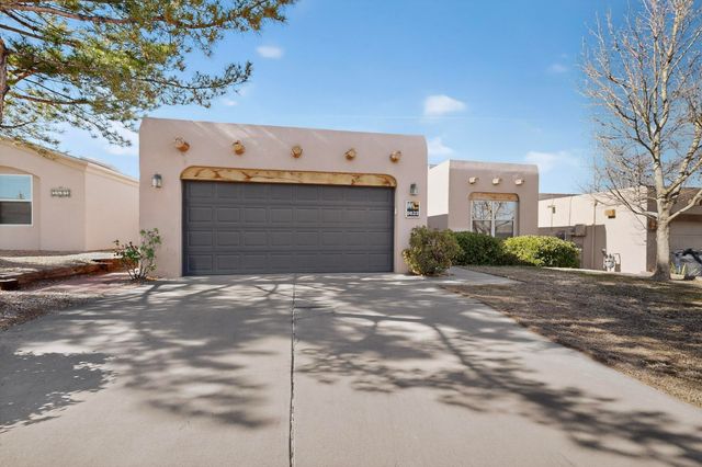 9623 Vista Casitas Drive NW, Albuquerque, NM 87114