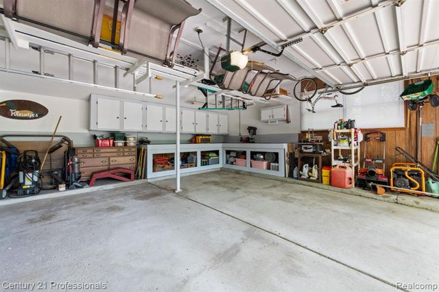 8638 Stone Road, Clay, MI 48001