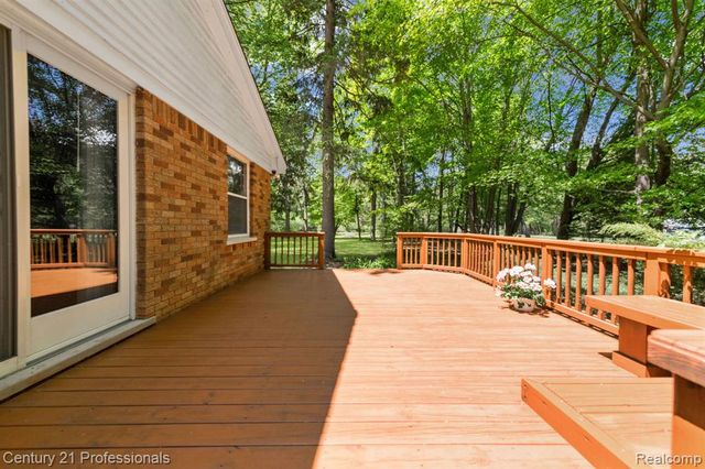 8638 Stone Road, Clay, MI 48001