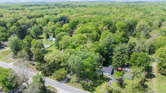 8638 Stone Road, Clay, MI 48001