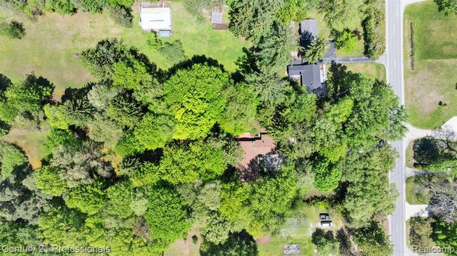 8638 Stone Road, Clay, MI 48001