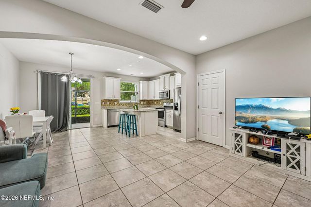576 RICHMOND Drive, St. Johns, FL 32259