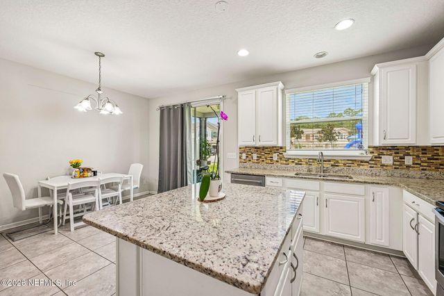576 RICHMOND Drive, St. Johns, FL 32259