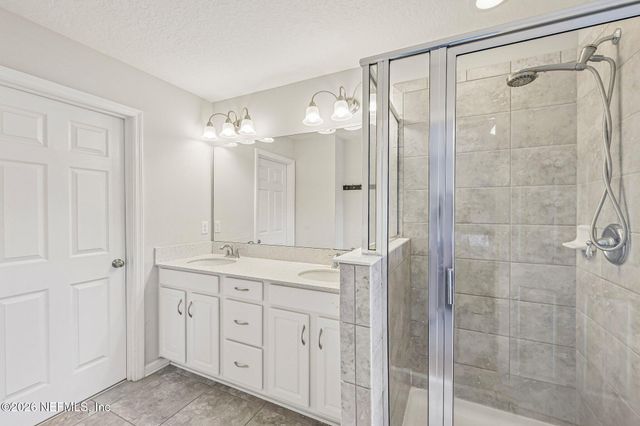 576 RICHMOND Drive, St. Johns, FL 32259