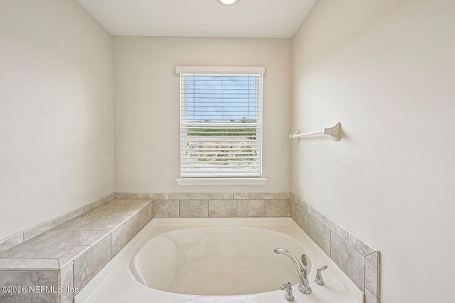 576 RICHMOND Drive, St. Johns, FL 32259