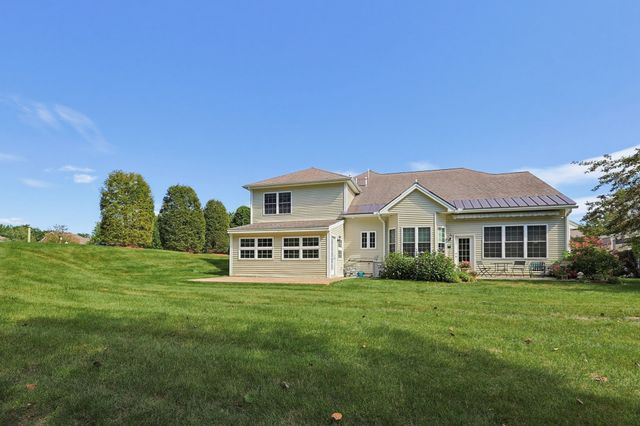 17 Hartland Way 17, Acton, MA 01720