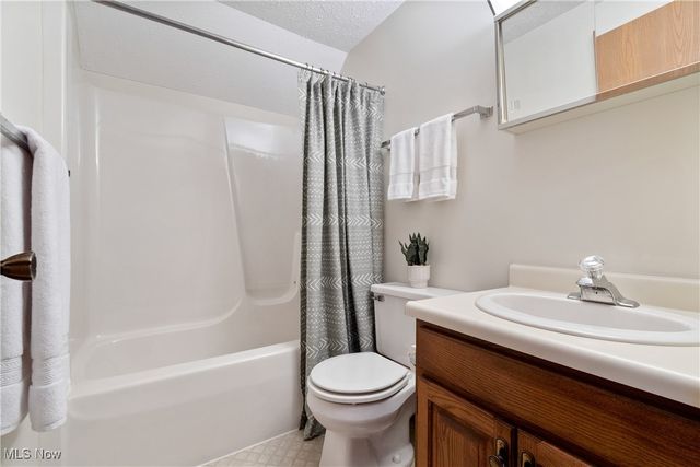 1661 Lemar Drive, Wooster, OH 44691