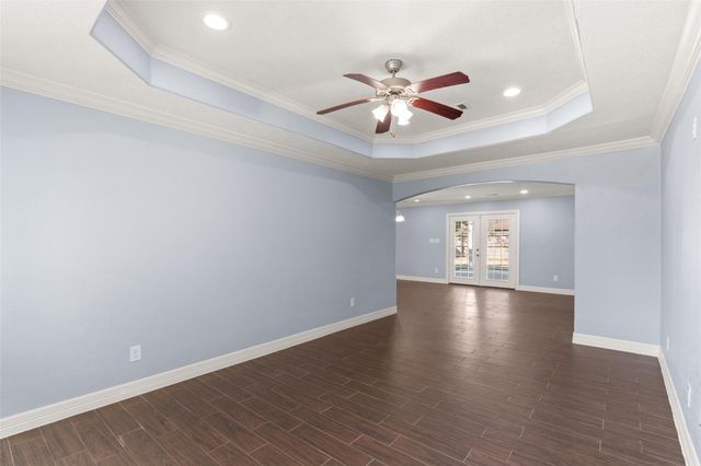 2106 22nd Avenue N, Texas City, TX 77590