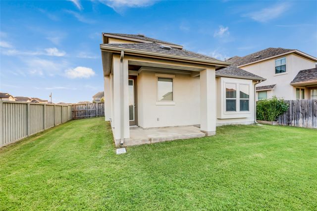 100 Rangel DR, Liberty Hill, TX 78642
