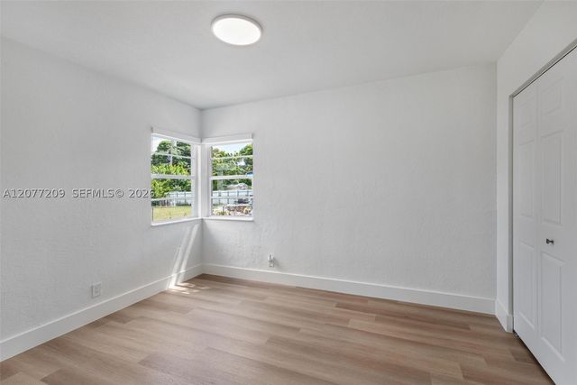 2839 Mayo St, Hollywood, FL 33020