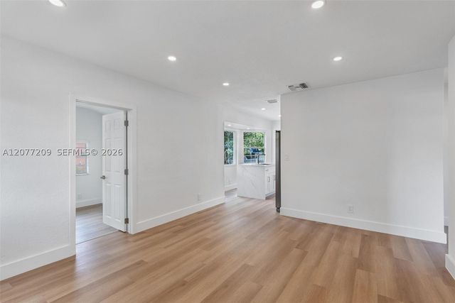 2839 Mayo St, Hollywood, FL 33020