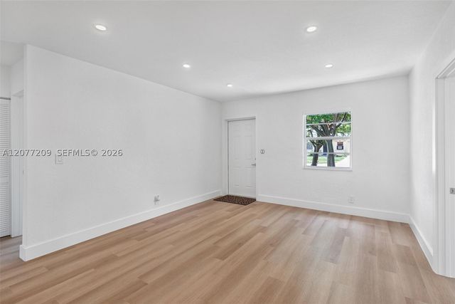 2839 Mayo St, Hollywood, FL 33020
