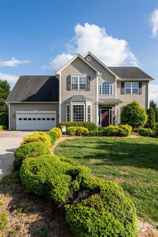 48 Brownstone Court, Fletcher, NC 28732