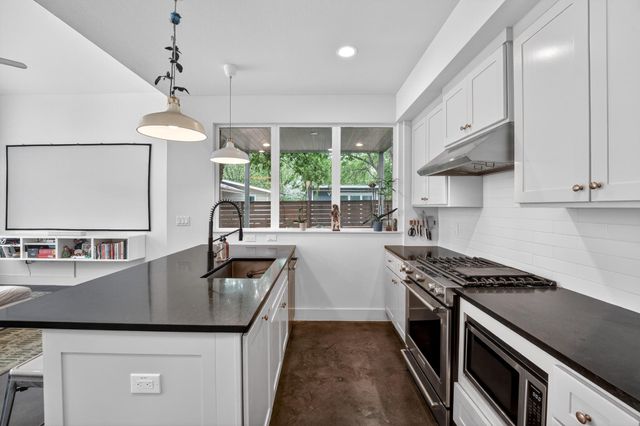 2901 Castro ST 2, Austin, TX 78702