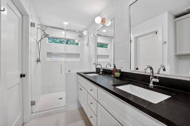 2901 Castro ST 2, Austin, TX 78702