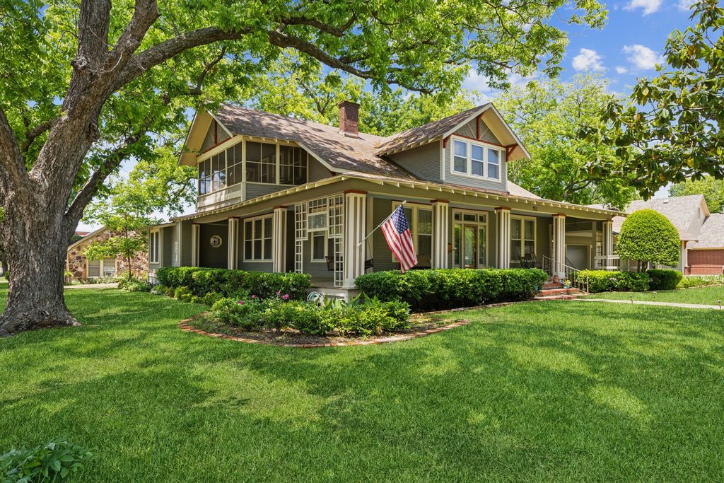 411 S 11th Street, Garland, TX 75040