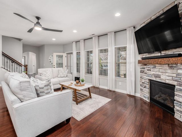 900 Essex Loop, Marysville, OH 43040