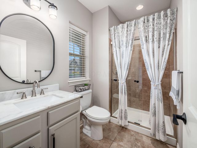 900 Essex Loop, Marysville, OH 43040