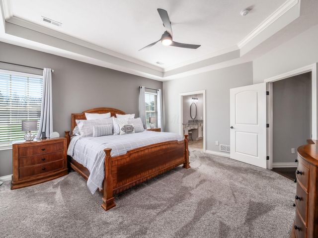 900 Essex Loop, Marysville, OH 43040