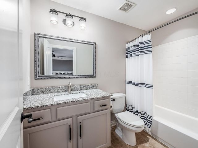 900 Essex Loop, Marysville, OH 43040